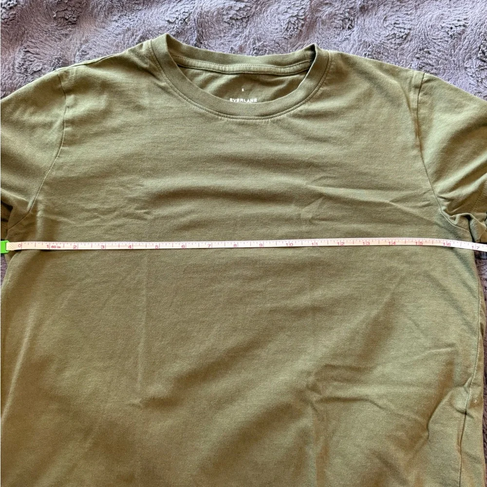 Everlane Short Sleeve Tee (Olive Green) - Picture 4 of 4